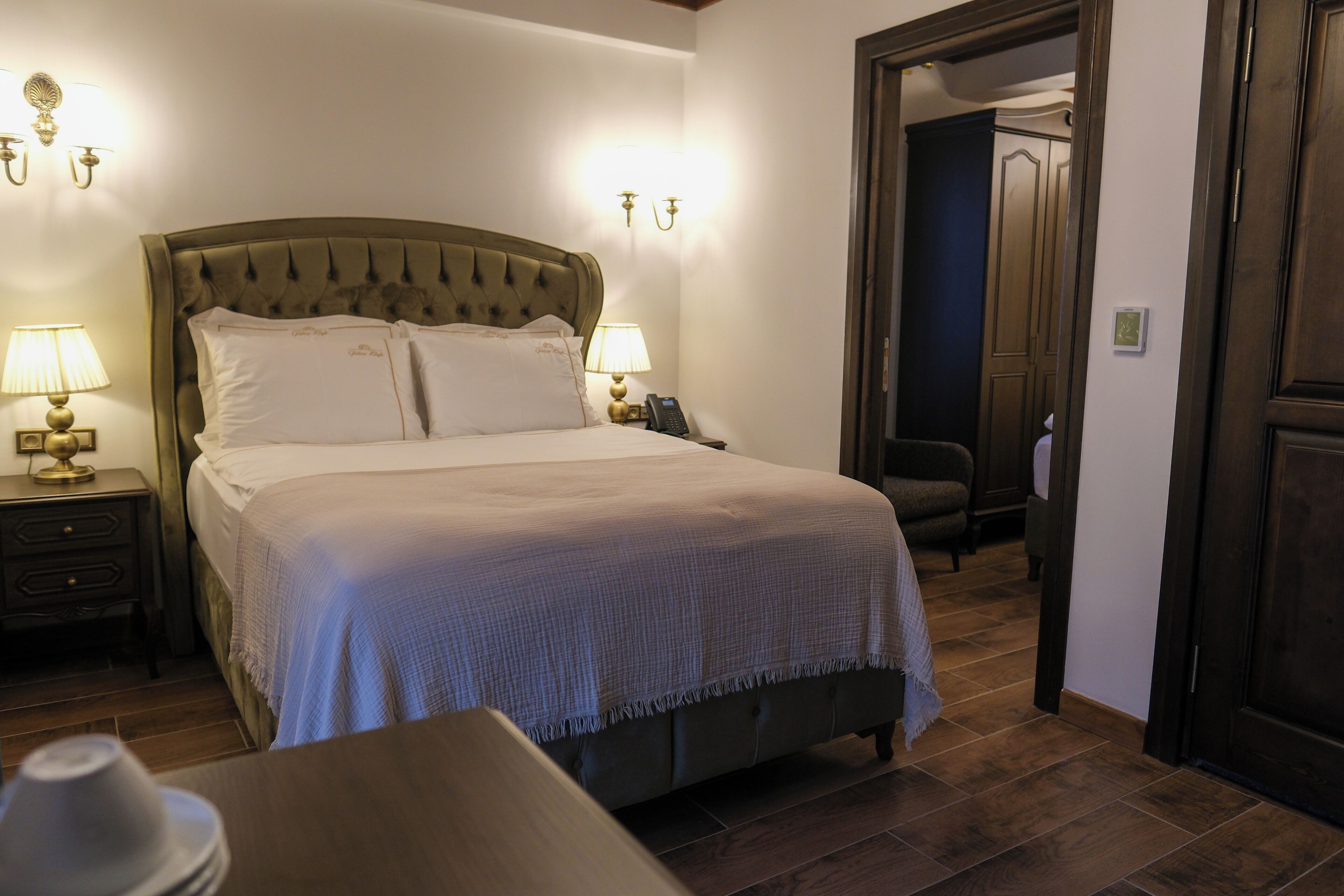 In-room safe, free WiFi