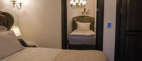 Standard Room | In-room safe, free WiFi