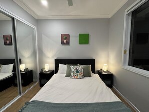 Bügeleisen/Bügelbrett, WLAN, Bettwäsche