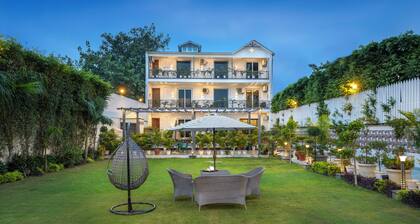 Alaya Stays Versace Farms |5 BHK Farm house