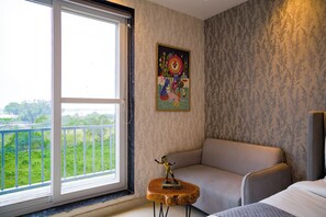 Standard Villa | Free WiFi - Versace Farms 5 BHK With Pvt Pool (Noida)