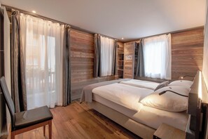 Iron/ironing board, Internet, bed sheets - Chalet Alpine Lodge (131) In the heart of Zermatt, newly renovated vacation apartment! (Zermatt)