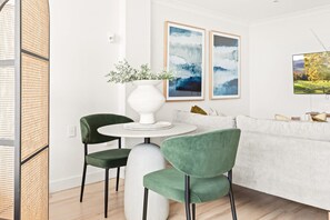 House | Dining - Chic Studio With a Pool and Moments From Shop (Sydney)