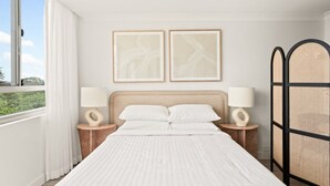 Unclassified image, 3 of 16, button - Chic Studio With a Pool and Moments From Shop (Sydney)