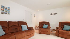 Unclassified image, 3 of 27, button - Blissful Ocean Breeze (Perranporth)