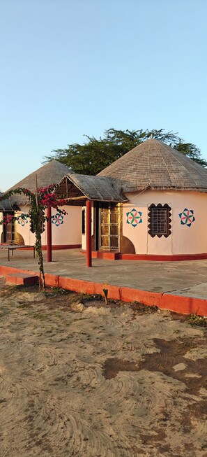 Exterior - Kutch Desert Homestay (Bhuj)