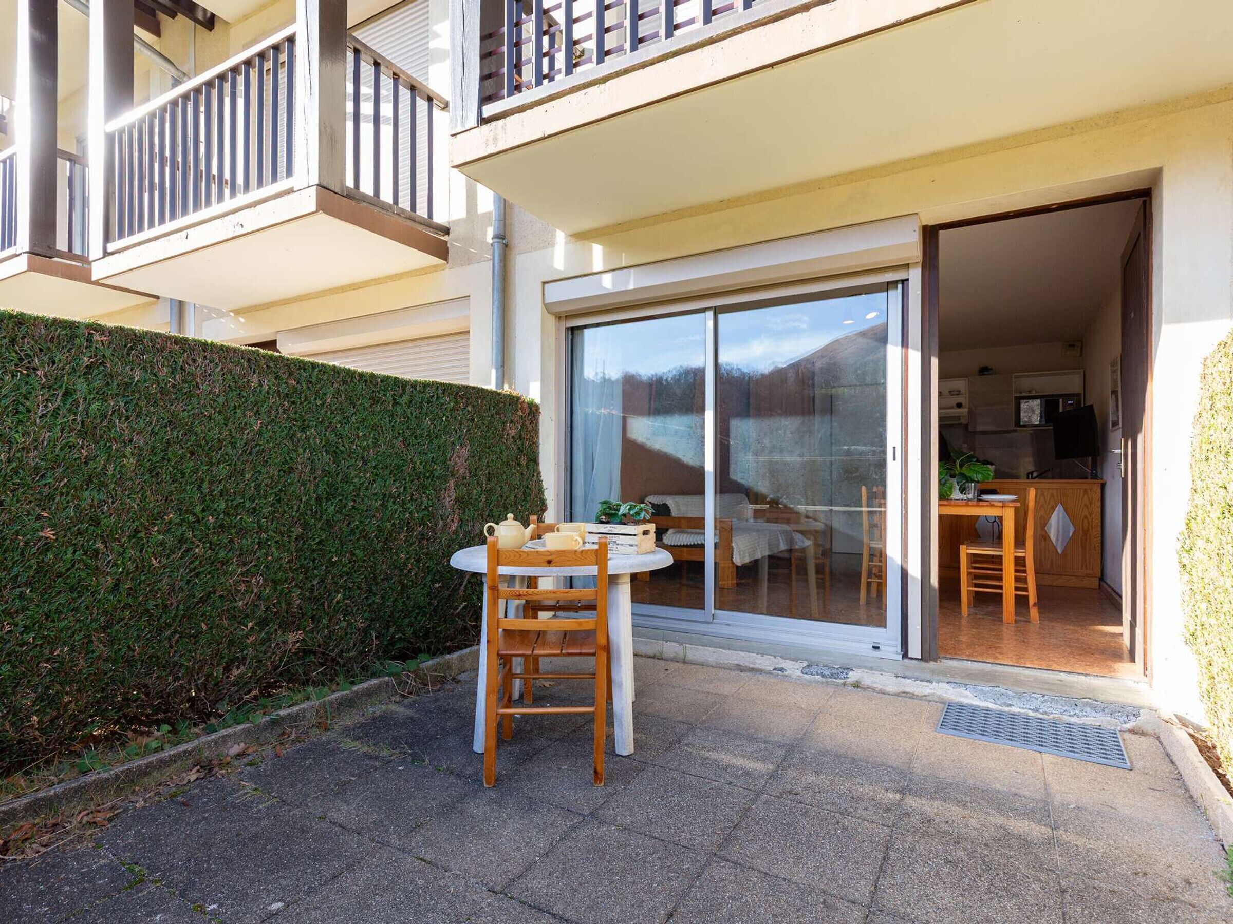 屋外ダイニングエリア