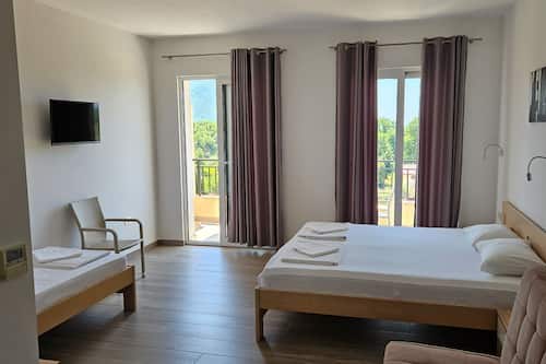 Studio (Studio Apartment With Terrace (A1))