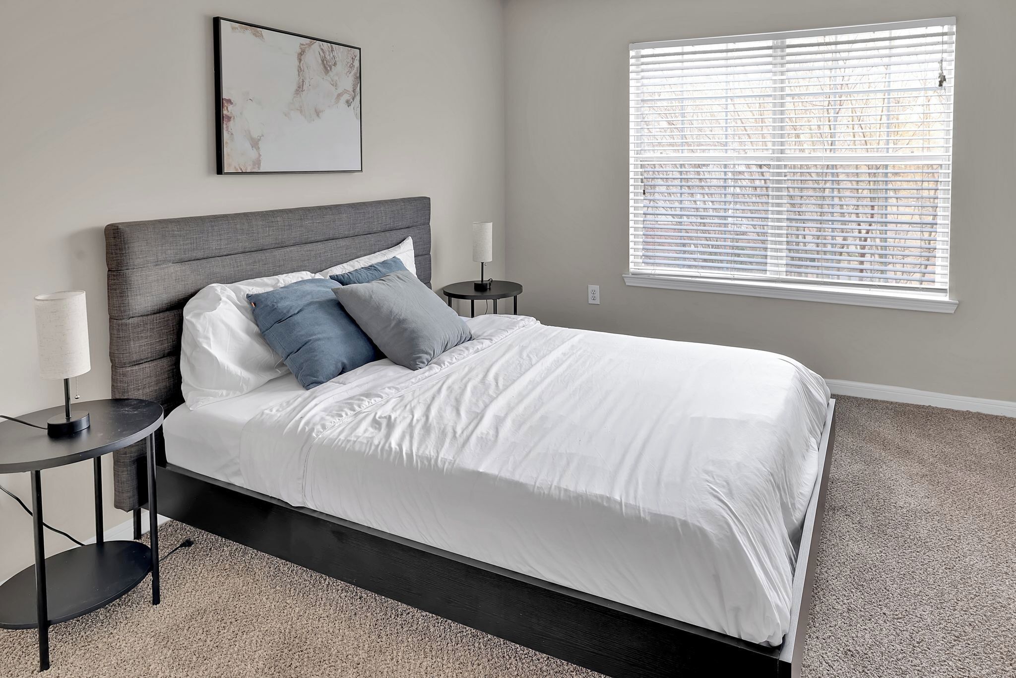 2 bedrooms, desk, iron/ironing board, travel cot