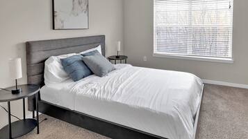 2 bedrooms, desk, iron/ironing board, travel cot