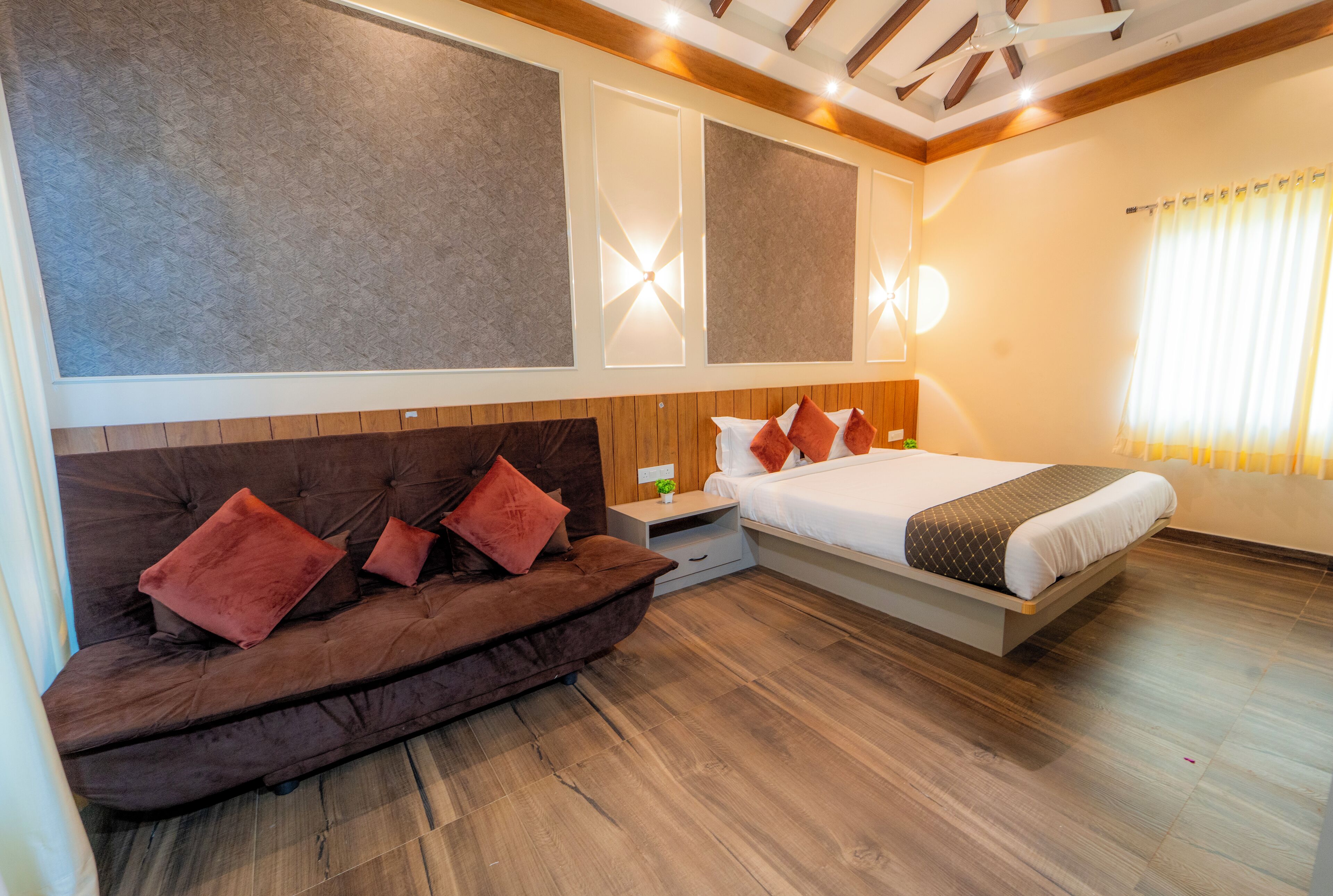 Family Double Room | Free WiFi