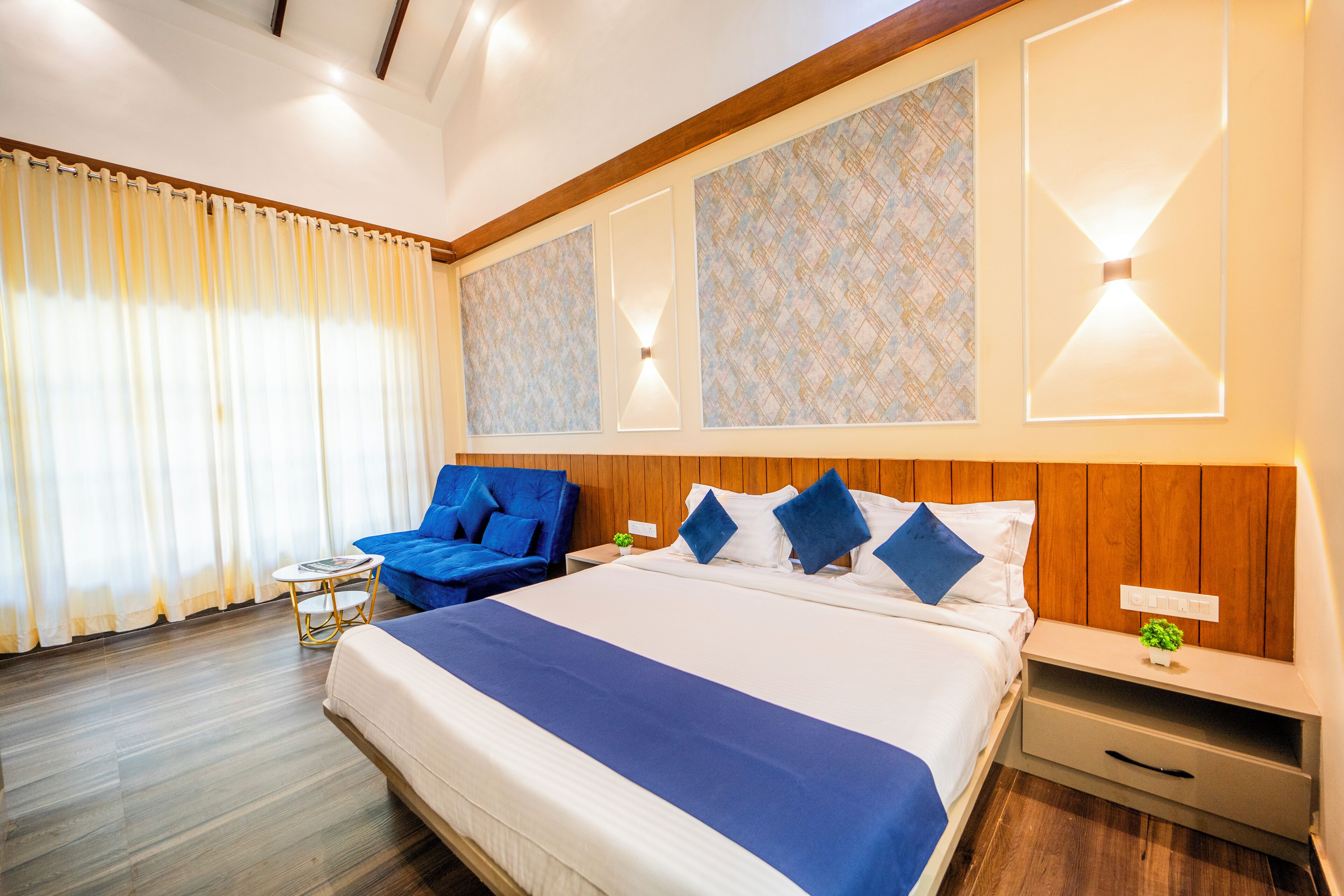 Family Double Room | Free WiFi