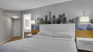 Tabla de planchar con plancha, wifi gratis, ropa de cama