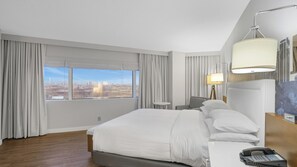 Tabla de planchar con plancha, wifi gratis, ropa de cama