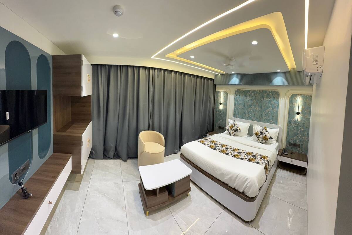 Standard Double Room | Free WiFi