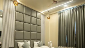 ห้องเอ็กเซกคิวทีฟดับเบิล, ระเบียง, วิวเมือง