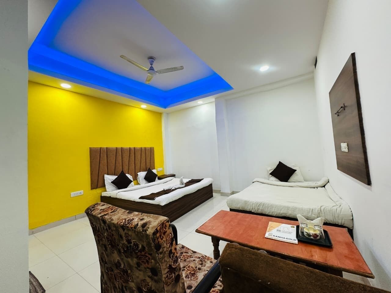 Executive Room (Non-AC) | Free WiFi, bed sheets