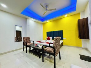 Deluxe Double Room - Kanha Gold (Bhopal)