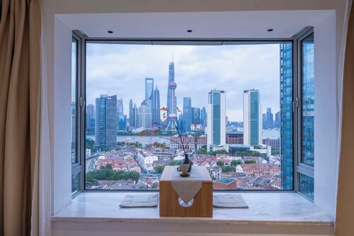 Book and Bed - East Nanjing Road