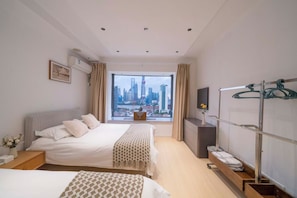 Elite Room | Free WiFi - Book and Bed - East Nanjing Road (Shanghai)