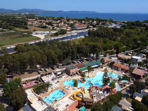Pool - New air-conditioned mobile home sleeps 8 in a 4* campsite 300m from the beach in Hyères (Hyères)