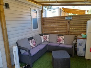 Property grounds - New air-conditioned mobile home sleeps 8 in a 4* campsite 300m from the beach in Hyères (Hyères)