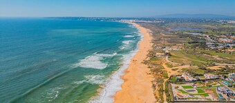 Villa with Pool and BBQ in Galé, Albufeira