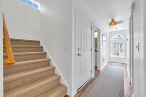 Interior - Luxury Bayside Ortley Beach House • Sleeps 10 (Seaside Heights)