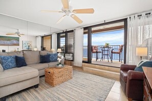 Smart TV - Spectacular Direct Oceanfront  Don't Miss Out! (Lahaina)