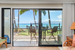 Interior - Seashore Stunning Studio with AC!! (Lahaina)