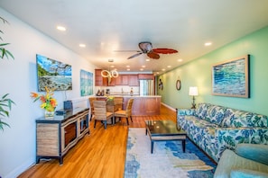 Smart TV - NEW UNIT Wake Up to Sprawling Views w/ AC (Lahaina)