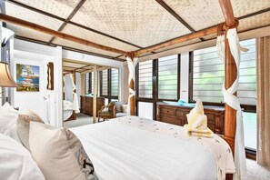 1 bedroom, iron/ironing board, WiFi, bed sheets - Fresh to Market: Private End Oceanfront Sanctuary (Lahaina)
