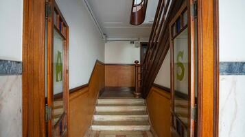 Apartment | 4 bedrooms, Internet