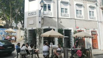 Apartment | 4 bedrooms, Internet