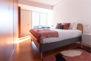 House, Accessible - Lux River City Views Garage (Lisbon)