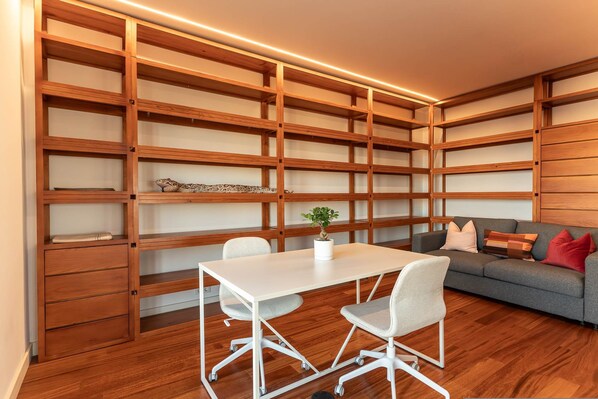 House, Accessible - Lux River City Views Garage (Lisbon)