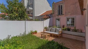 House - Estrela Spacious Garden Home (Lisbon)