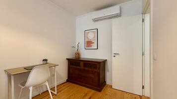 2 bedrooms, Internet