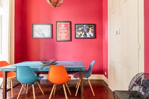4 bedrooms, Internet - Artistic Alfama 4BR Cathedral Views Tram 28 (Lisbon)