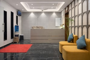 Reception - HOTEL GEETANJALI (Mount Abu)
