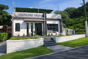 บริเวณภายนอก