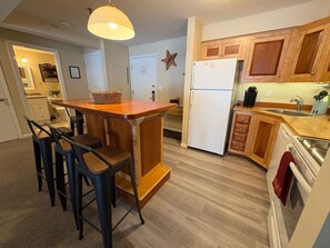 Private kitchen - Mountain Green Condo 3a2 1 Bedroom Condo (Killington)