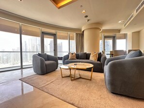 TV - Durrani Homes - 2601 (Dubai)