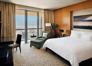 Iron/ironing board, WiFi, bed sheets - Durrani Homes - Kempinski The Boulevard Dubai Mall (Dubai)