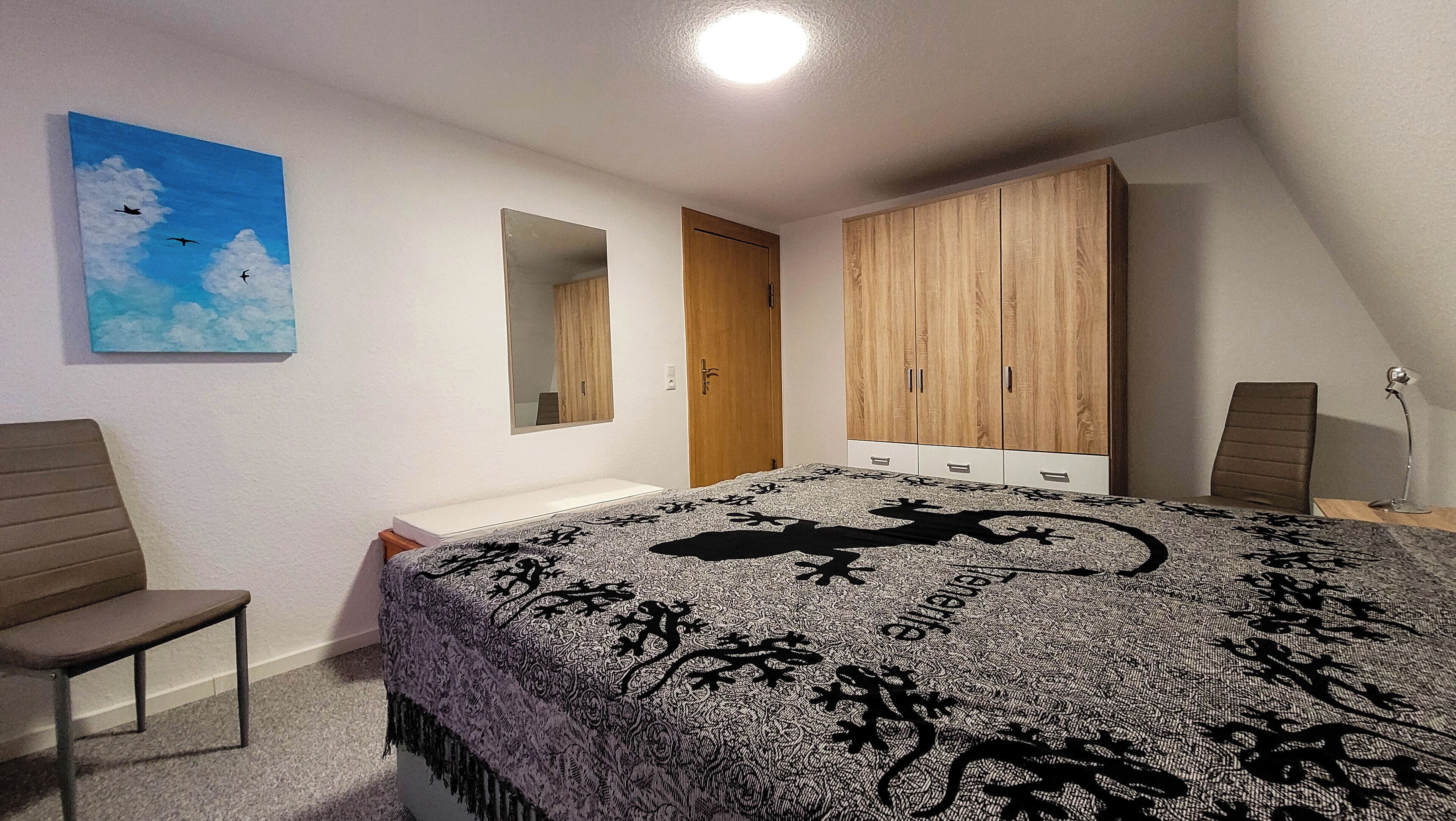 2 bedrooms, iron/ironing board, free WiFi, bed sheets