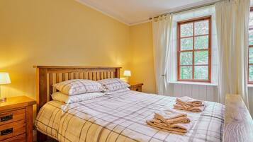 3 bedrooms, individually decorated, individually furnished, free WiFi