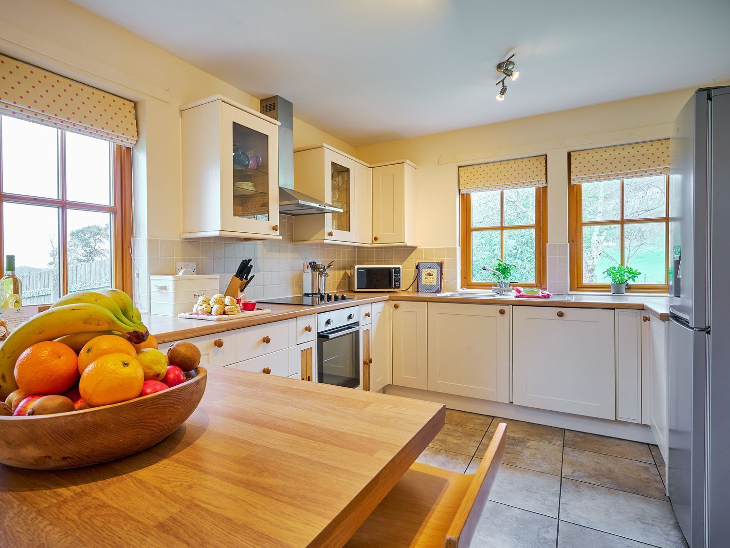 Dishwasher, cookware/dishes/utensils