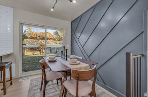 Dining - Modern 5-bedroom Family Home in Sandy Utah (Sandy)