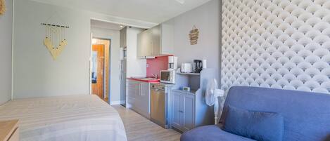 مكواة/لوح كي