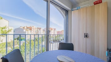 Căn hộ | Ban công